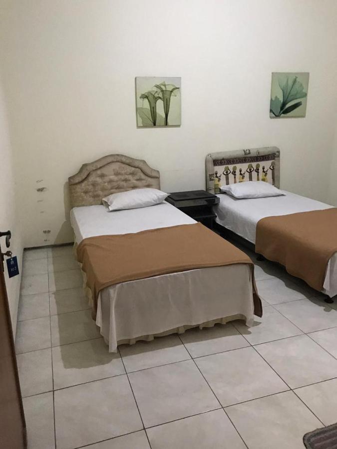 Villa & Guest House Batu Indah 外观 照片